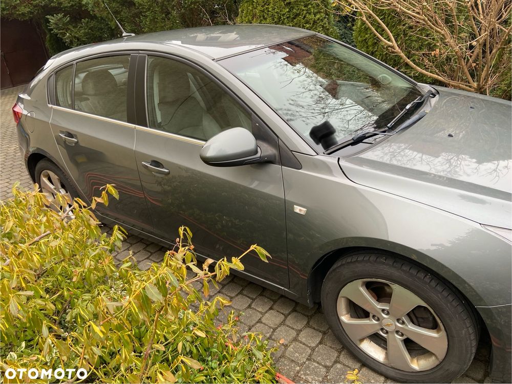 Chevrolet Cruze 1.7 D LT+ Premium - 3