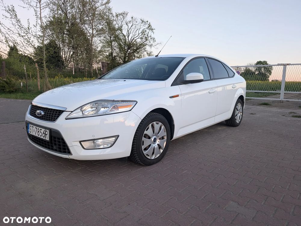 Ford Mondeo 1.6 Ambiente - 1