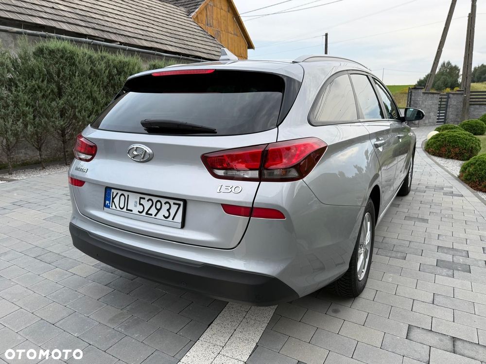Hyundai i30 1.5 DPI Classic + - 5