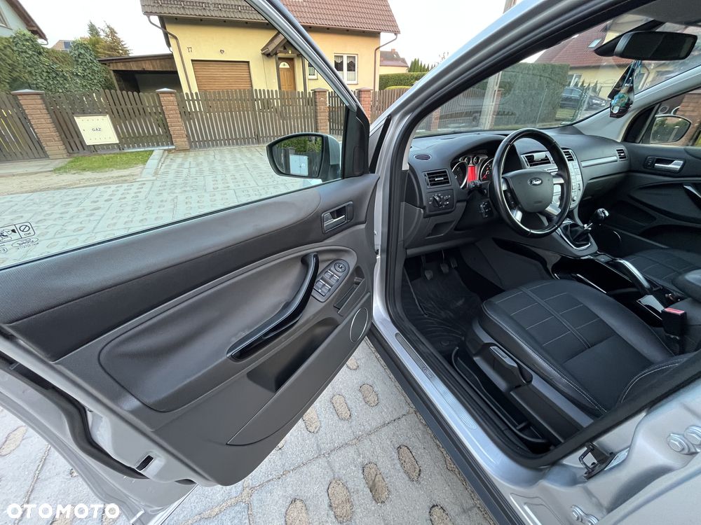 Ford Kuga 2.0 TDCi 4x4 Titanium - 7