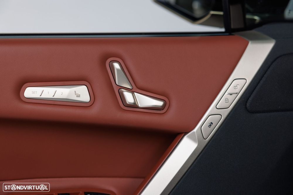 BMW iX xDrive 50 Pack Desportivo - 18