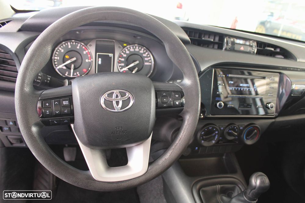 Toyota HILUX 2.4 D4D  2WD - 8