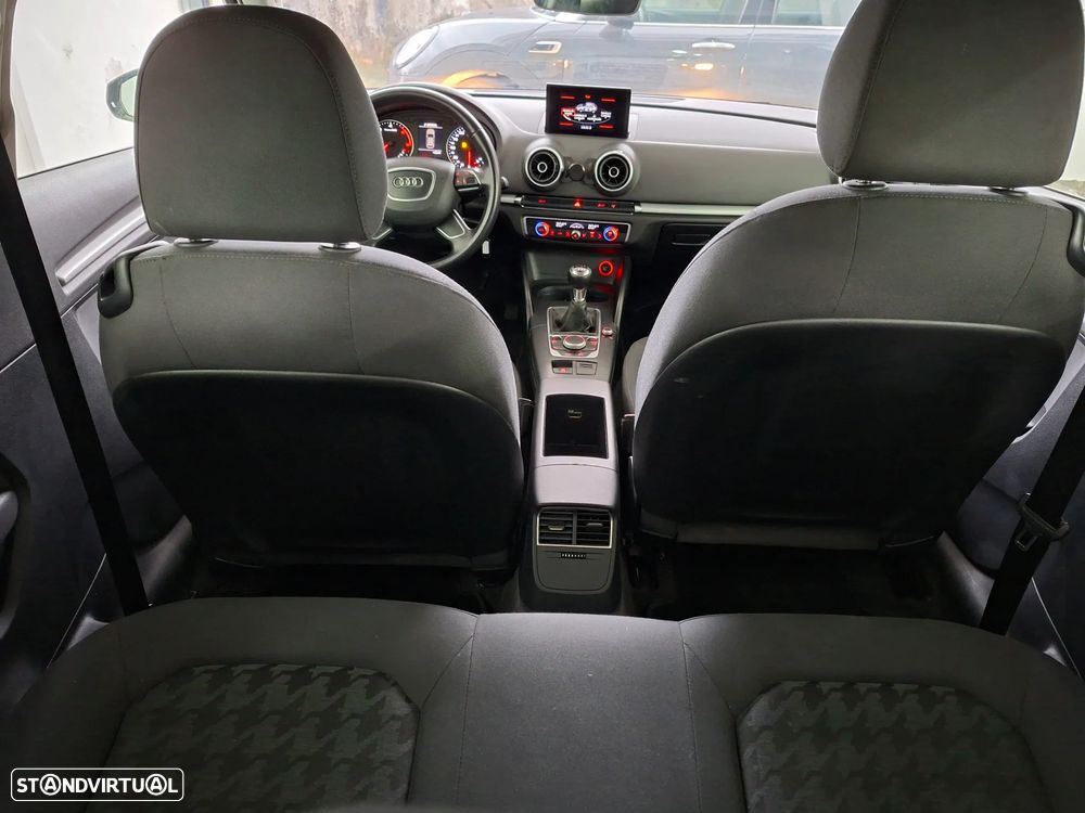 Audi A3 1.6 TDI Advance Ultra - 9