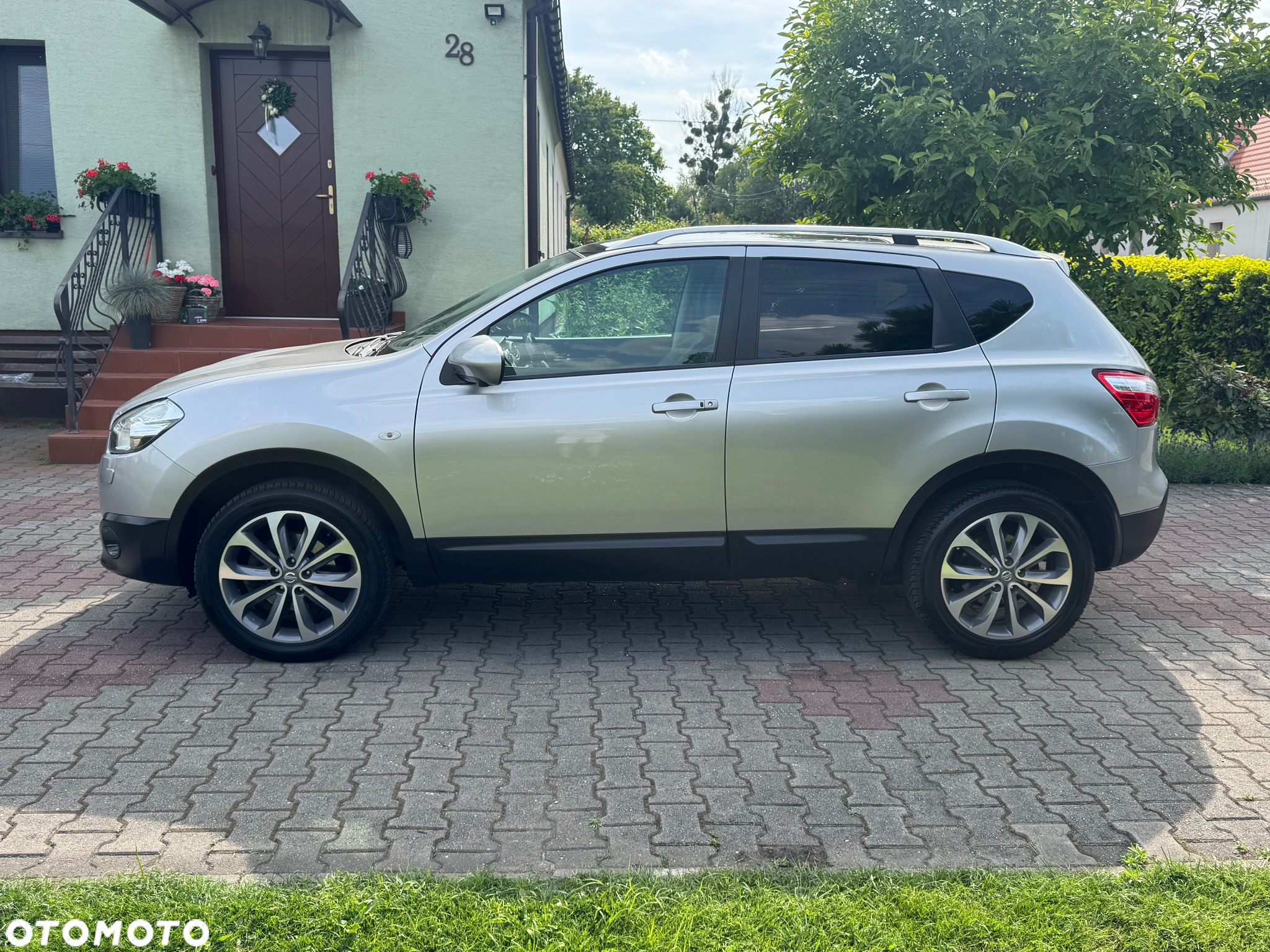 Nissan Qashqai - 2