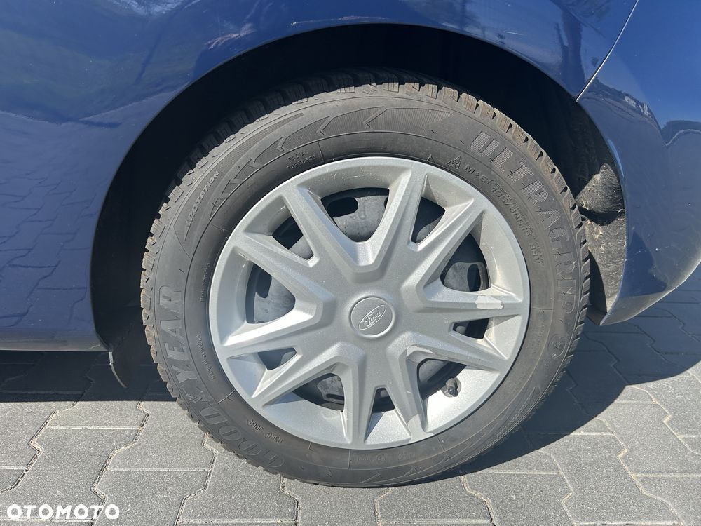 Ford Fiesta 1.1 Trend - 13