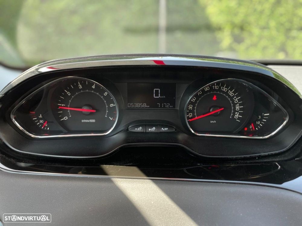 Peugeot 208 1.2 PureTech Active - 13