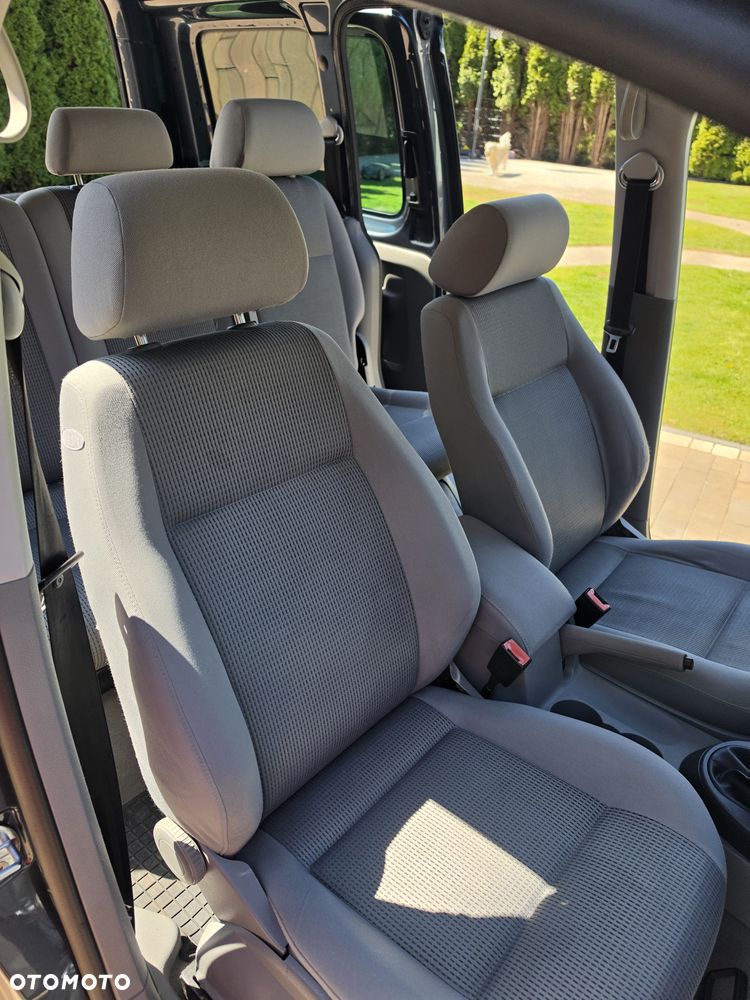 Volkswagen Caddy Life - 8