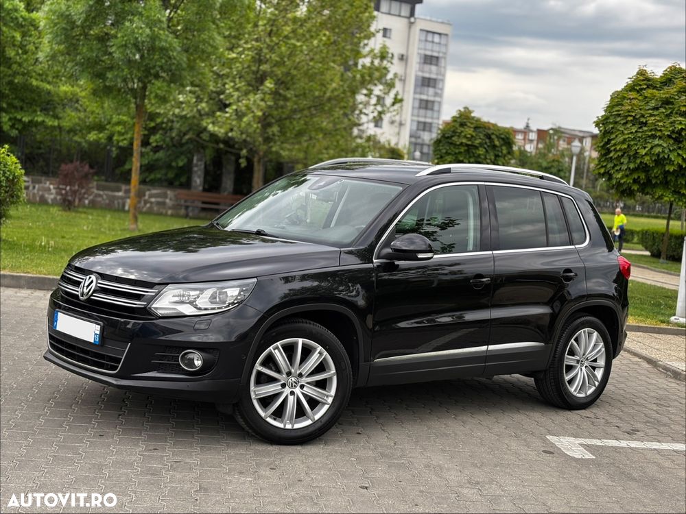 Volkswagen Tiguan 2.0 TDI DPF BlueMotion Technology Exclusive - 1