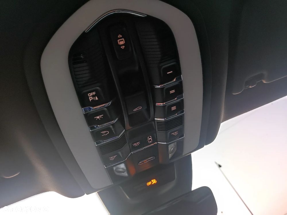 Porsche Macan T PDK - 27