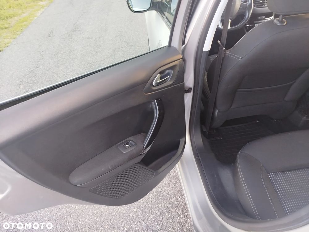 Peugeot 208 PureTech 110 Stop & Start EAT6 Allure - 11