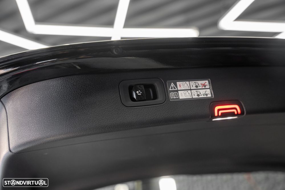 Mercedes-Benz C 300 de T 9G-TRONIC AMG Line - 37