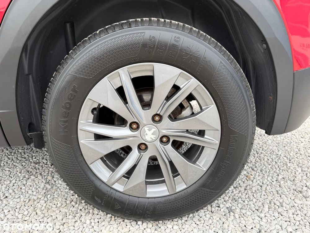 Peugeot 2008 1.5 BlueHDi Allure S&S EAT8 - 12