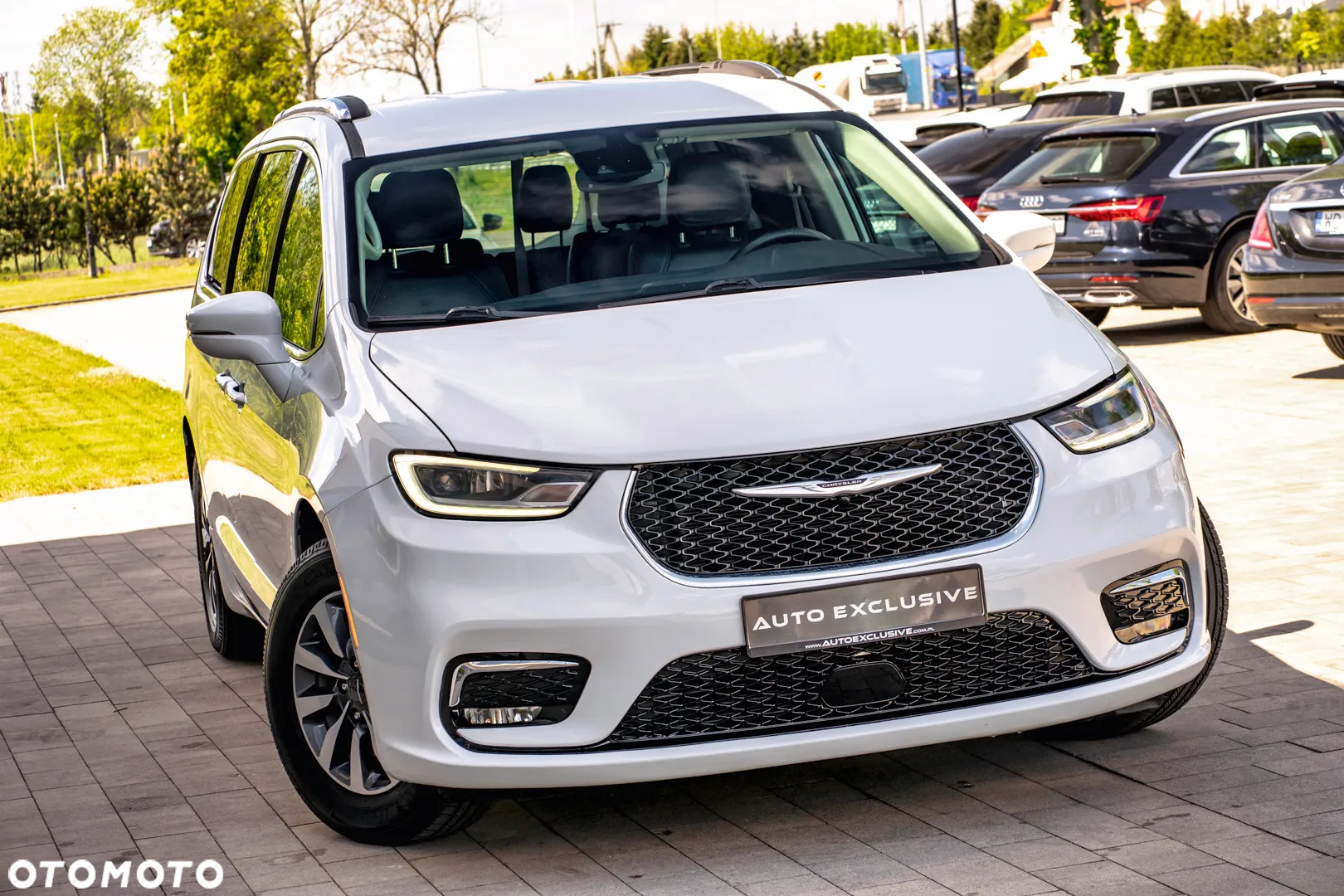 Chrysler Pacifica - 27