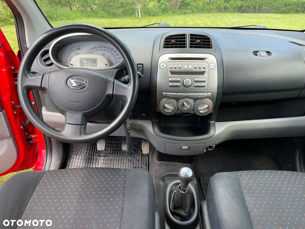 Daihatsu Sirion 1.3 - 9