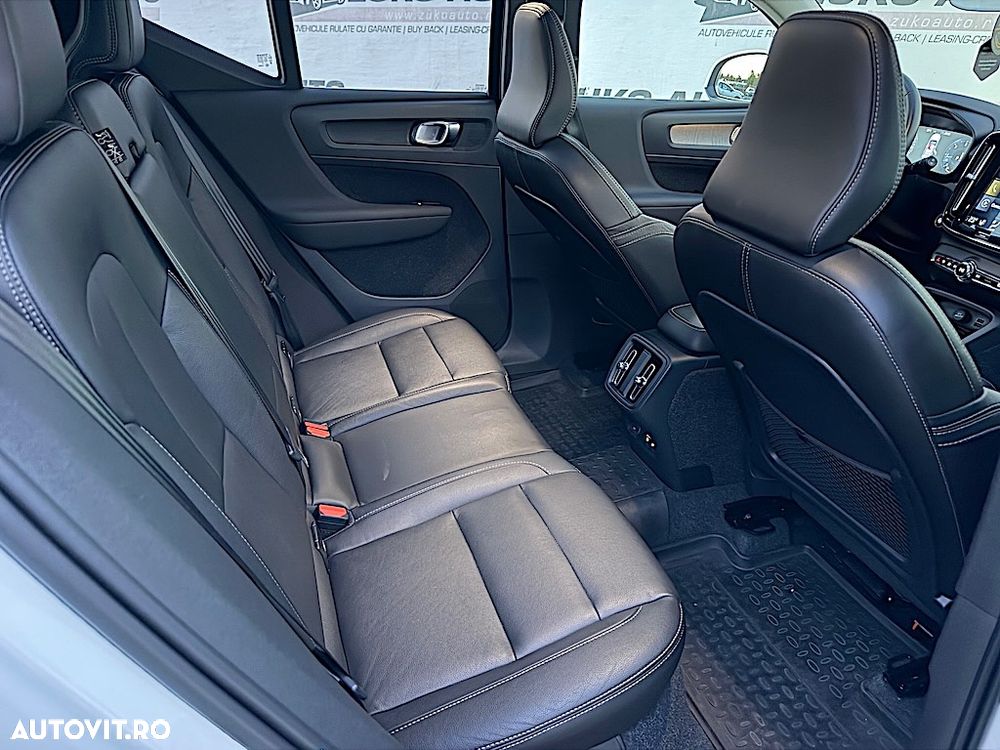 Volvo XC 40 D4 AWD Inscription - 13