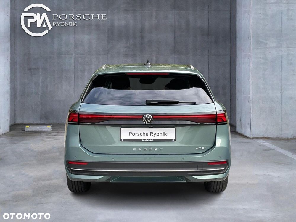 Volkswagen Passat Variant - 4