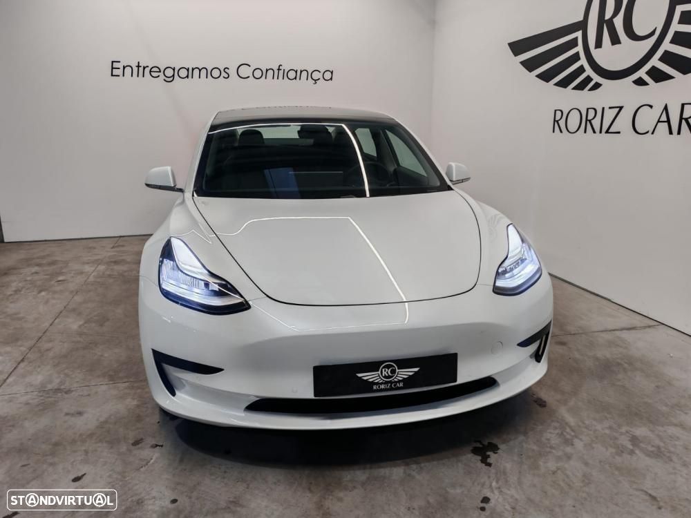 Tesla Model 3 - 21