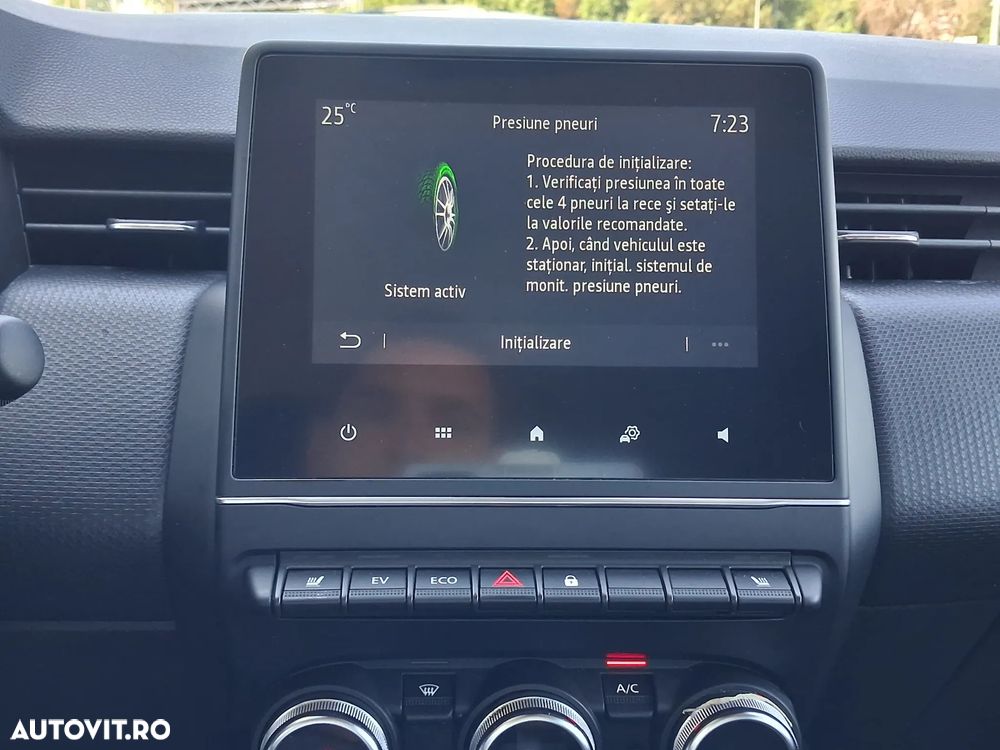 Renault Clio V E-Tech 145 Techno - 27