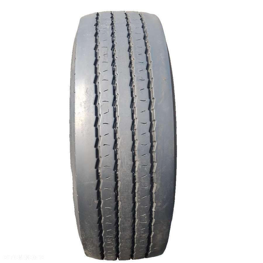 Komplet opon - 2 x 305/70 R19.5 Pirelli - 5