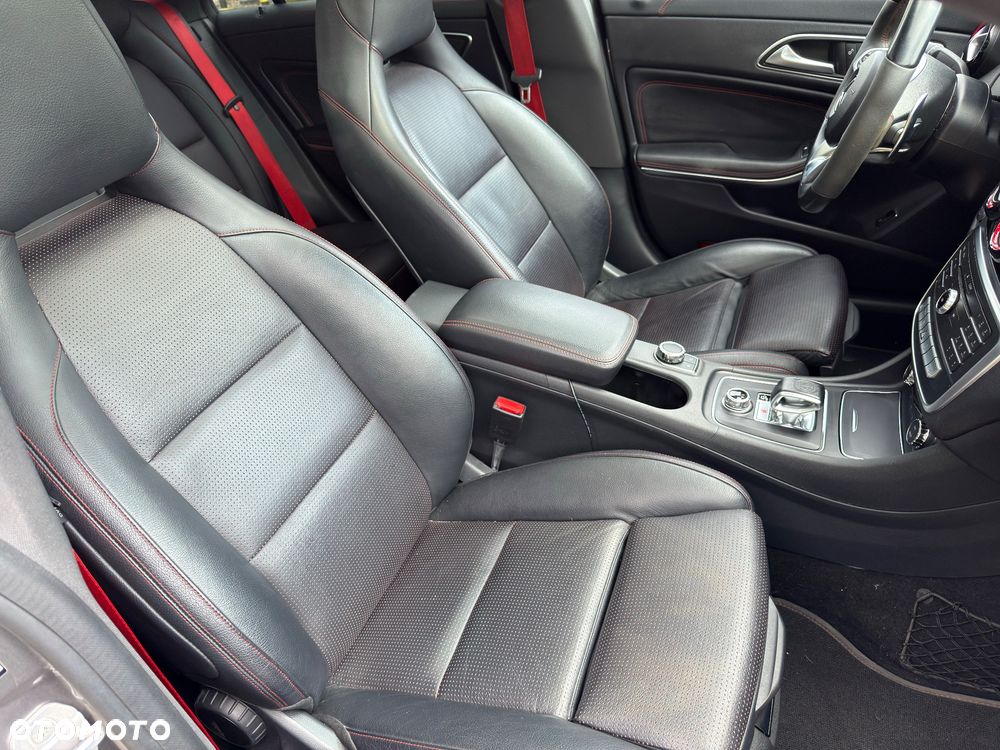 Mercedes-Benz CLA - 17