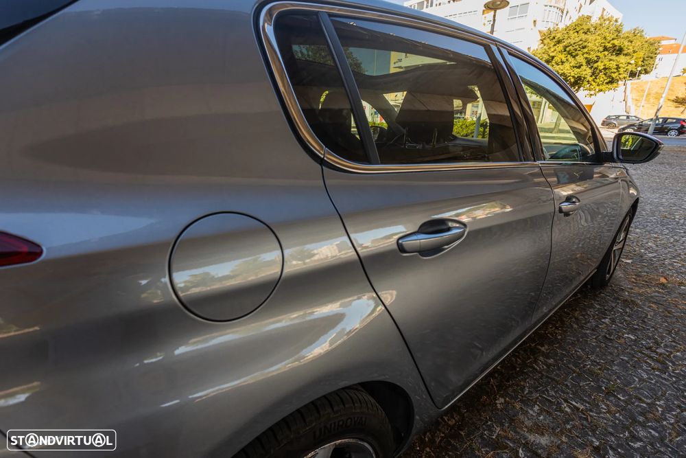 Peugeot 308 1.6 BlueHDi Allure EAT6 - 11