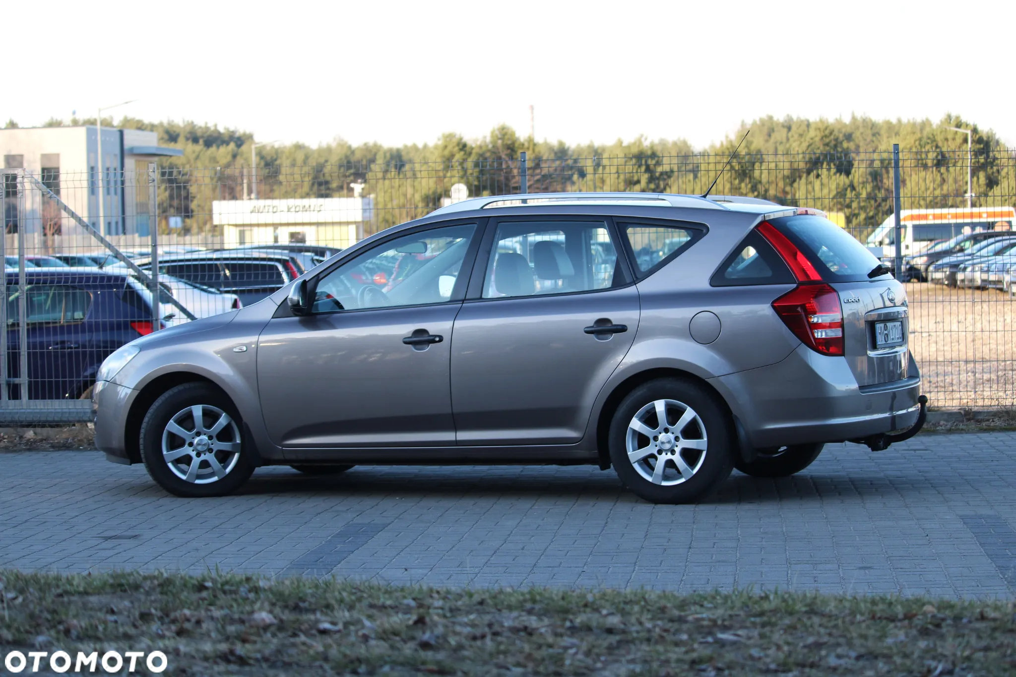 Kia Ceed - 16