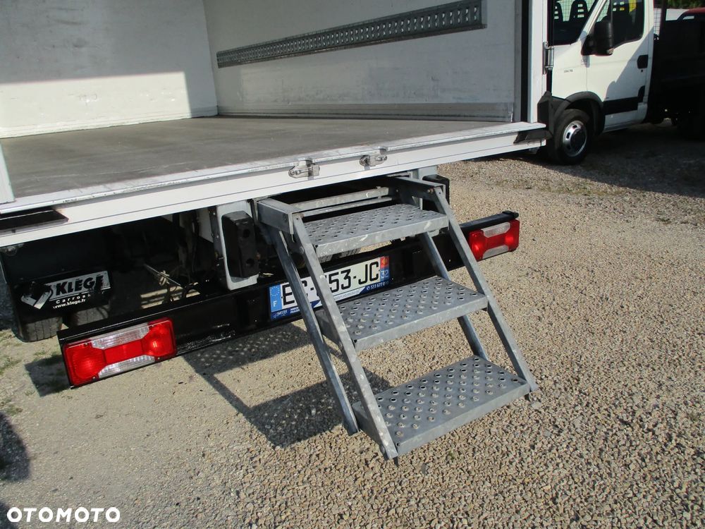 Iveco Daily 35C13 chłodnia Mroźnia na bliźniaku 35-130 Thermo King agregat - 9