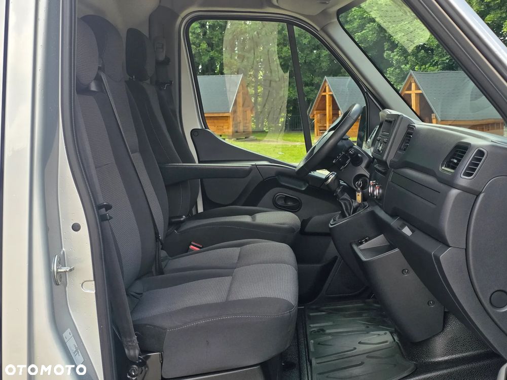 Renault Master - 18