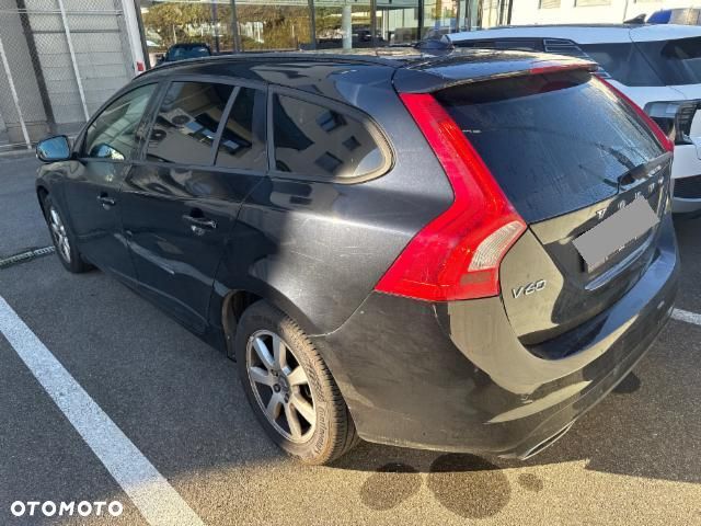 Volvo V60 D4 Geartronic Kinetic - 4