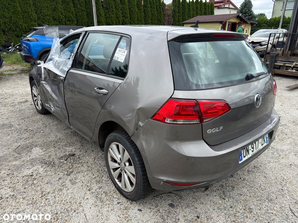 Volkswagen Golf - 4