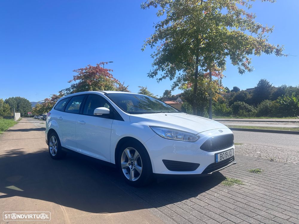 Ford Focus SW 1.0 EcoBoost S&S Business Edition - 4
