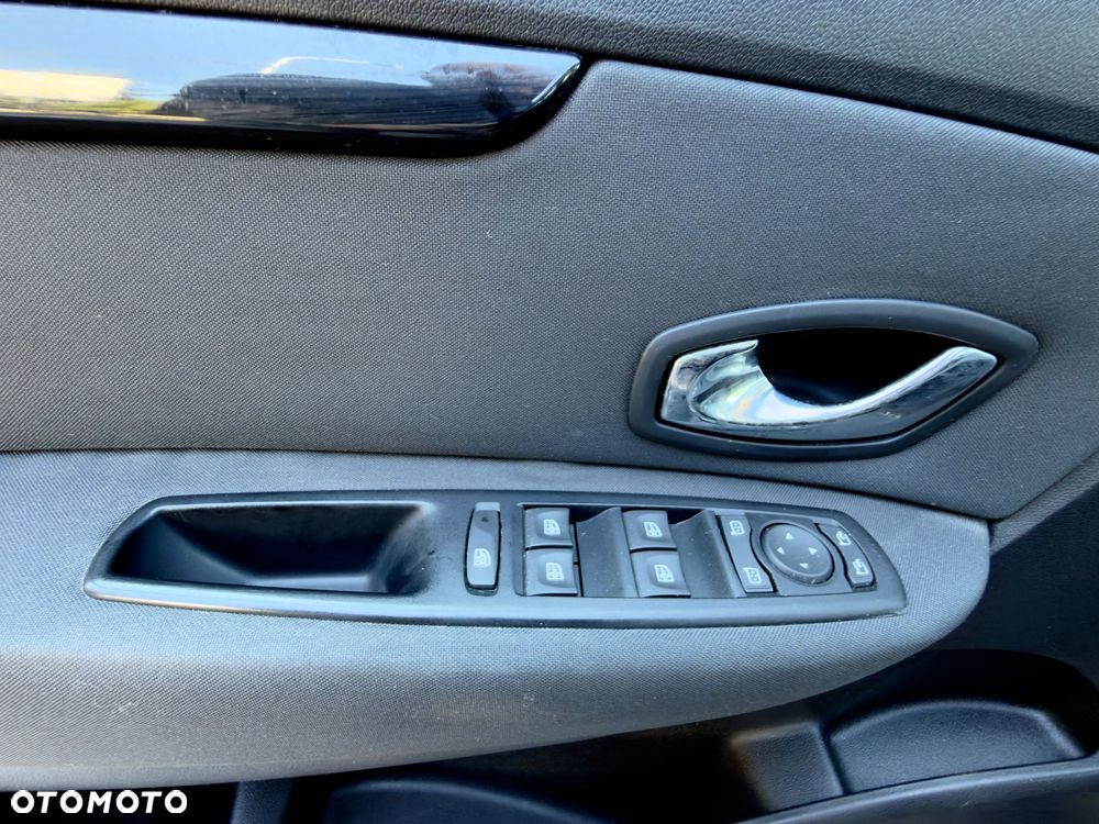 Renault Scenic ENERGY TCe 115 S&S Paris - 16