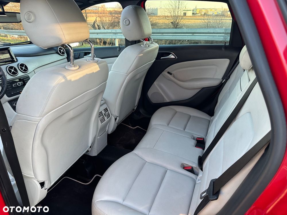 Mercedes-Benz Klasa B 250 (BlueEFFICIENCY) 7G-DCT - 27