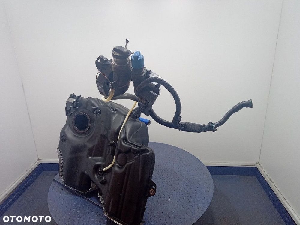 VW PASSAT B8 2.0 TDI 150 KM ZBIORNIK PALIWA BAK 3Q0201021CK DFCA - 2