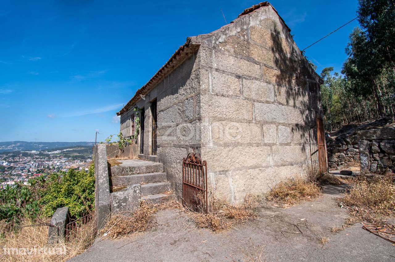 Moradia para Reconstrução com Terreno e Vistas Panorâmicas sobre o ... - Grande imagem: 4/30