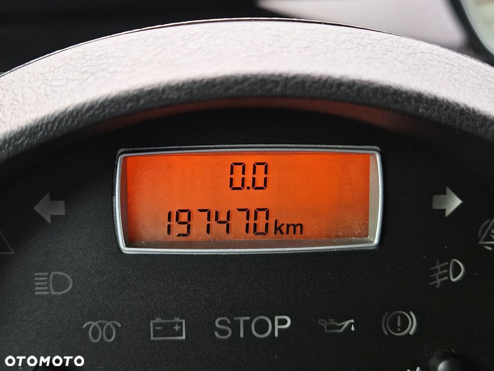 Peugeot 807 2.0 HDi Premium - 26