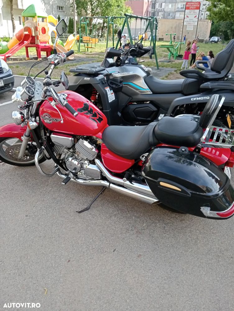 Honda VF 750C Magna - 18