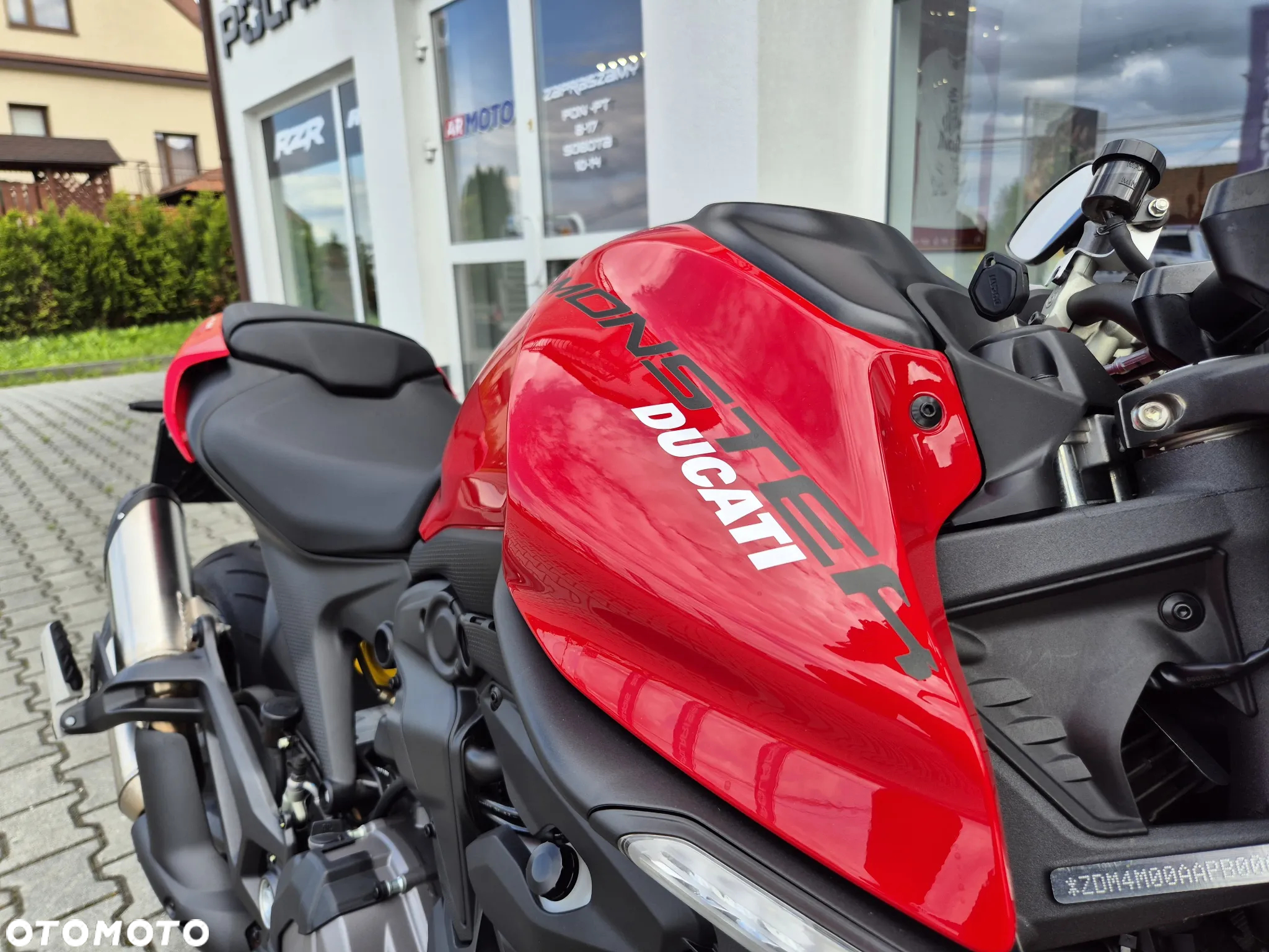 Ducati Monster - 8