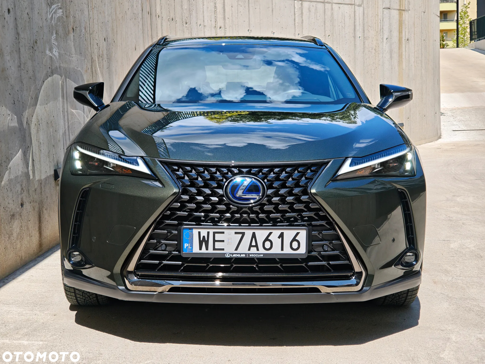 Lexus UX 250h GPF F Impression 2WD - 31
