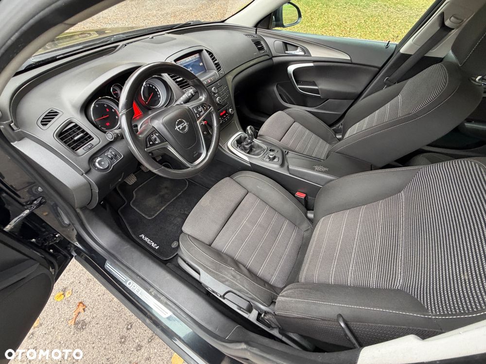 Opel Insignia - 15