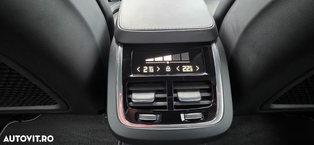 Volvo S90 D5 AWD Geartronic R Design - 10