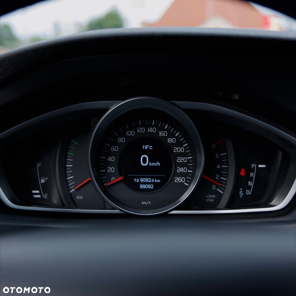 Volvo V40 T4 Kinetic - 7