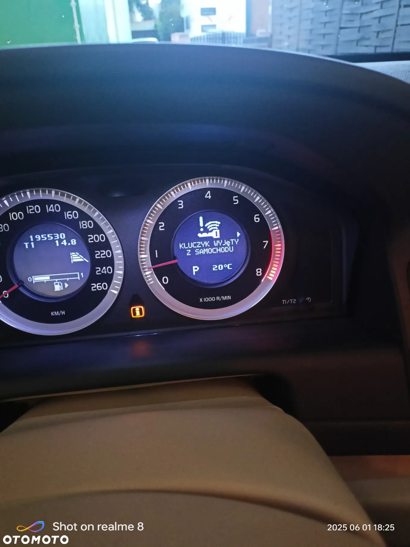 Volvo XC 60 T6 AWD R-Design - 29
