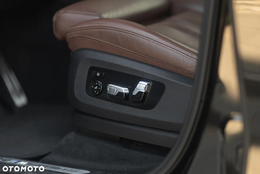 BMW X7 xDrive40d mHEV sport - 26
