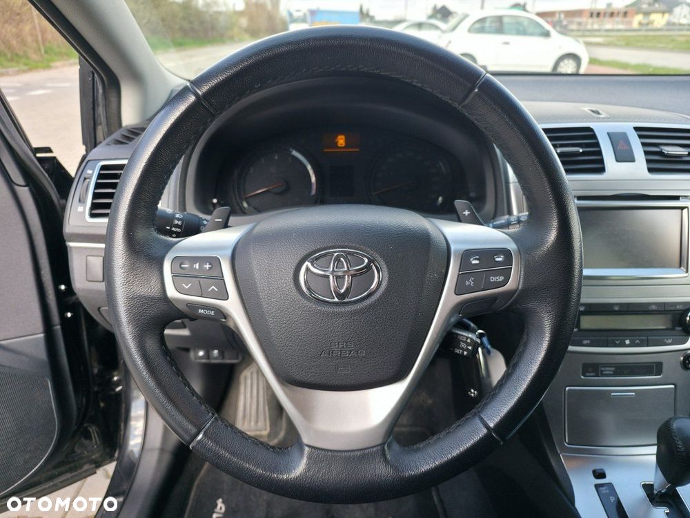 Toyota Avensis - 20