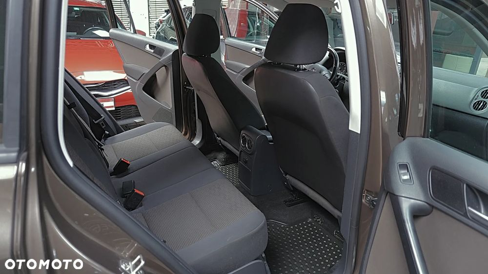 Volkswagen Tiguan - 16