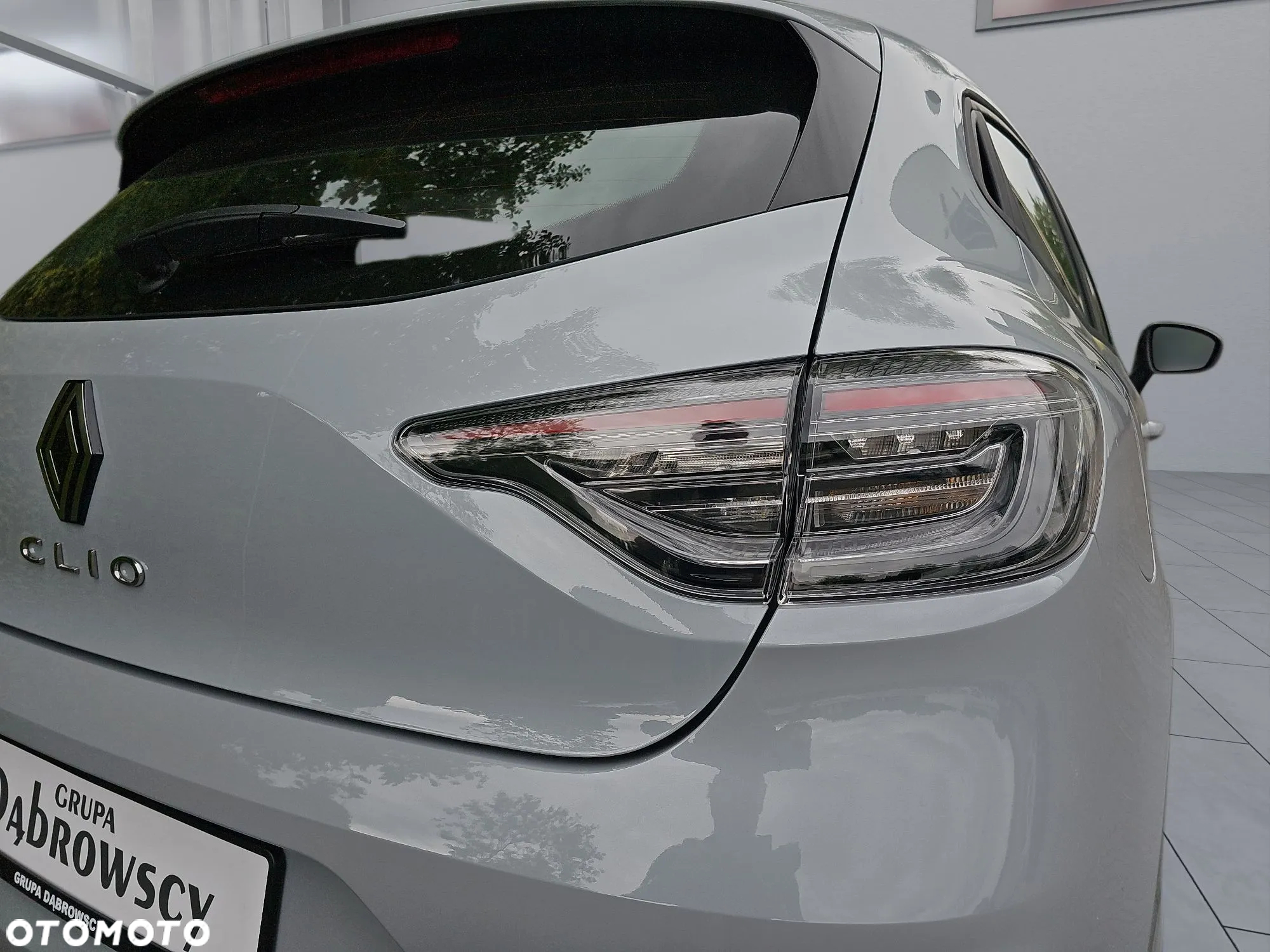 Renault Clio 1.0 TCe Evolution - 27