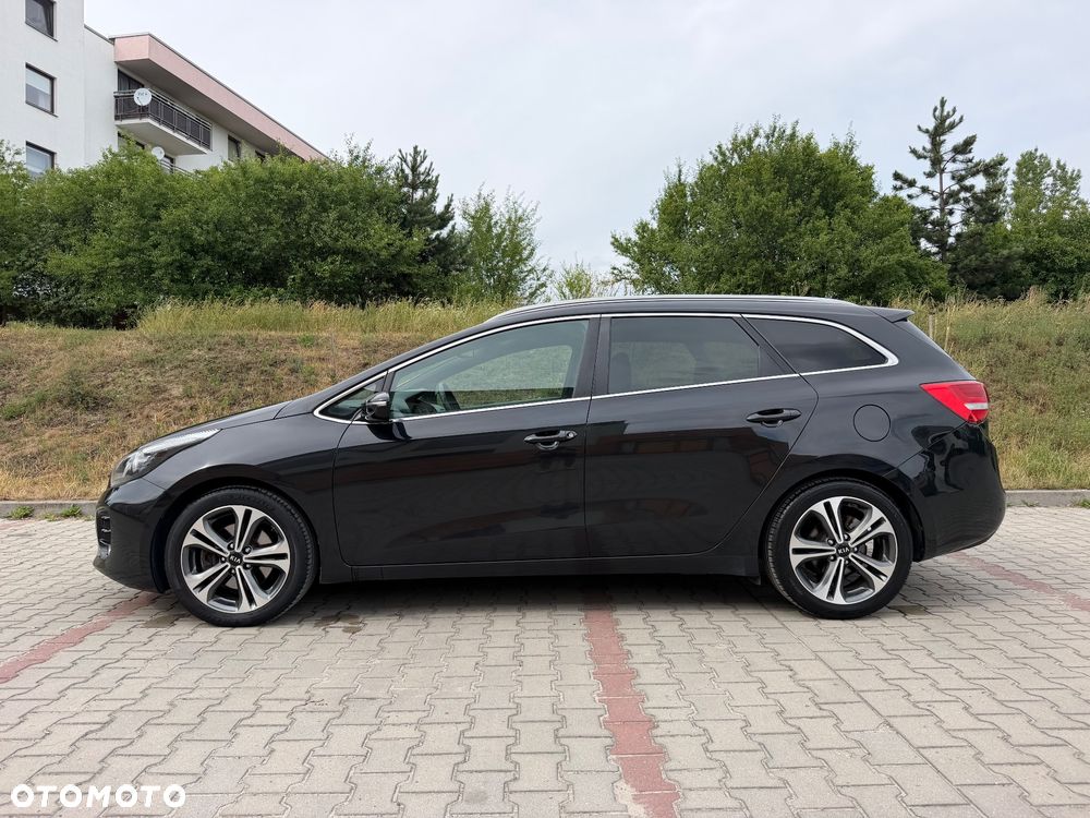 Kia Ceed 1.6 CRDi GT Line - 4