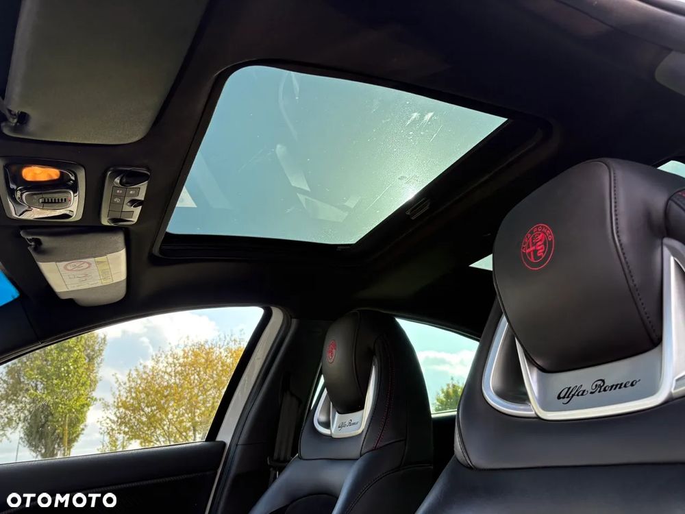 Alfa Romeo Giulietta 1750 TBi Veloce S TCT - 10