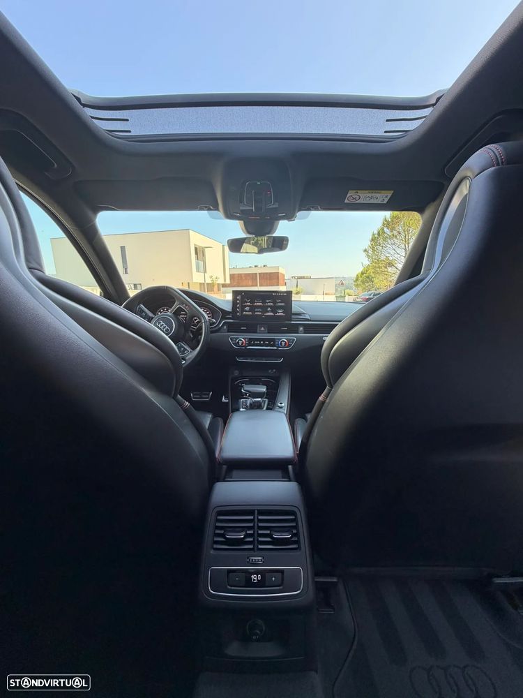 Audi RS4 quattro tiptronic - 16